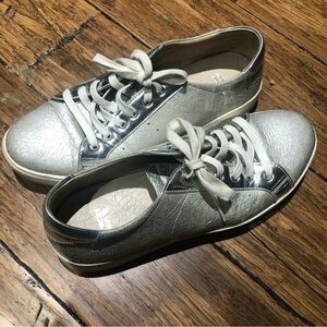 Johnston & Murphy Silver Metallic Sneakers